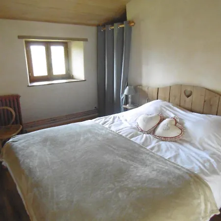 Gites De Saint Mury