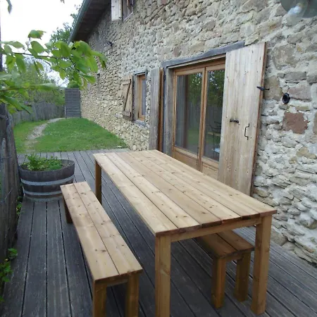 Gites De Saint Mury Feriehus *