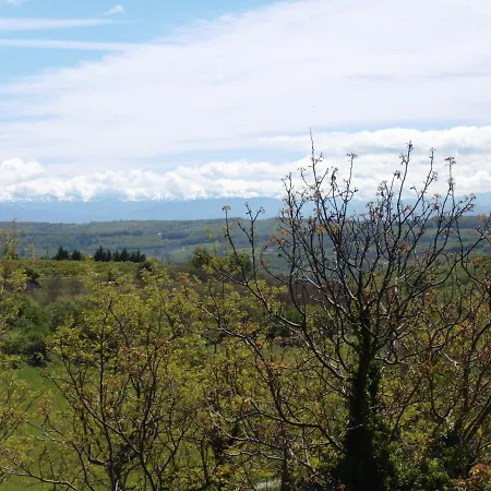 Gites De Saint Mury Feriehus *